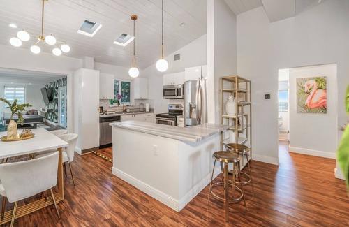 Miami Shores House | Top rated Miami Getaway with Heated Pool & Games