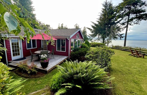 Nordland House | Top Rated! Stunning Waterfront Island Paradise home