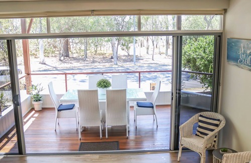 Urangan House | Top Tier - Family Holiday Home on the Esplanade