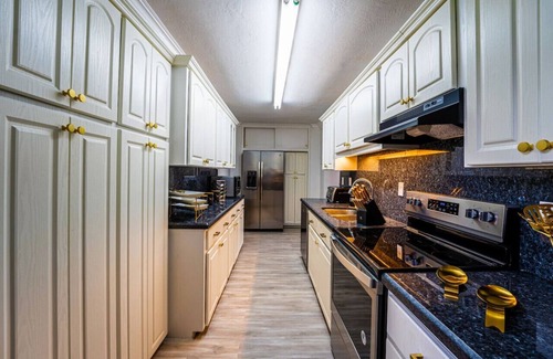 Pembroke Pines Villa | Top Villa w/Game Room Hot Tub & Htd Pool Near Beach