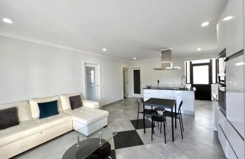 Vilamoura Apartment | Topazio - Pool & near the center by HD PROPERTIES