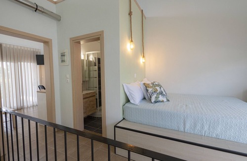 Gerakini House | Topos Maisonette Right by RentalsPro