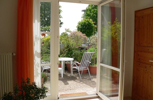 Hemmelsdorf Apartment | TOPP 2-room Apartment close to the lake and sea, quiet, comfortable, bright with terrace