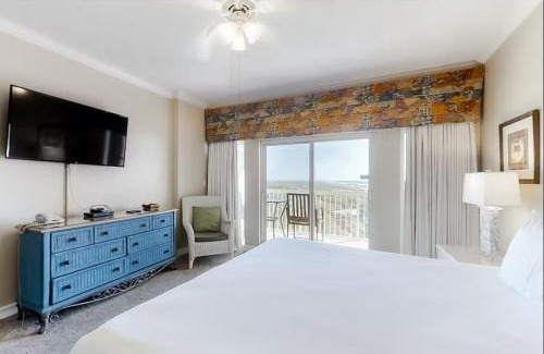 Four Mile Village Apartment | Tops'l 1008A chalet