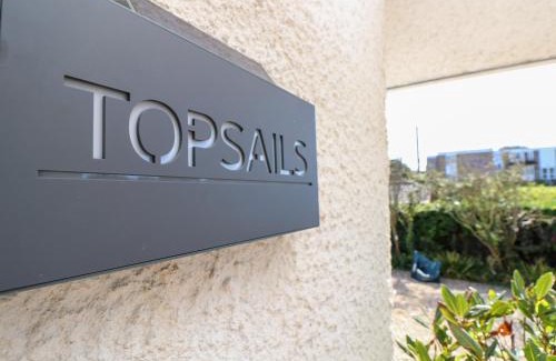 Freshwater House | Topsails