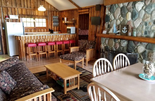 Kewadin Cabin | Torch Lake Cabin Rentals~ Where Cozy Lakefront Cabins meet stunning Torch Lake!