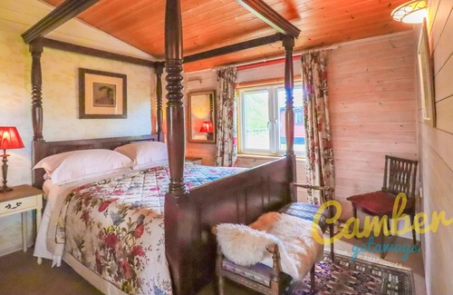 Romney Marsh House | Tore Petty Lodge - Romantic luxury lodge with spa bath and private sauna - Rural Kent