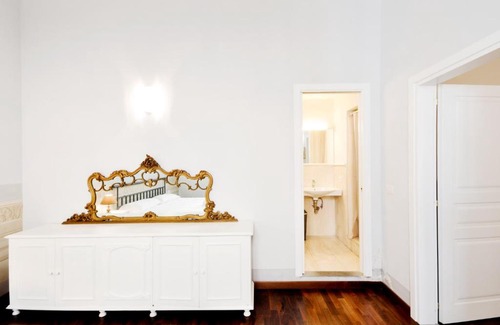 Duomo Apartment | Tornaquinci Palace
