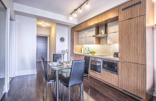 Toronto Entertainment District Apartment | Toronto - 300 Front 1B