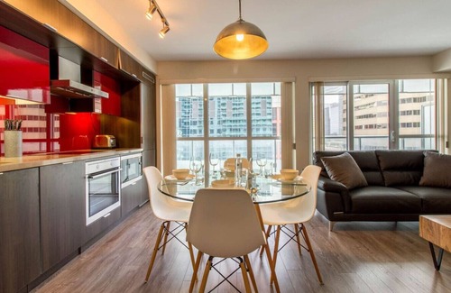 Toronto Entertainment District Apartment | Toronto - 300 Front 1B