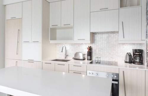 Financial District Apartment | Toronto - Richmond 1B