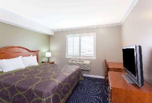 Southeast Torrance Hotel | Torrance Inn LAX Airport Area