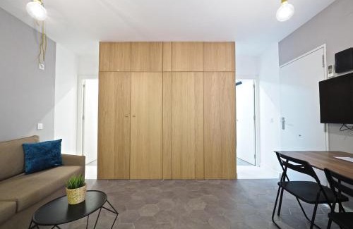 Collblanc y La Torrassa Apartment | Torrassa Cozy Apartment by Olala Homes
