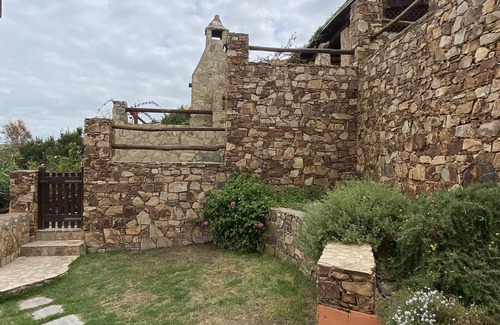 Torre dei Corsari House | -TORRE DEI CORSARI- sea view apartment with garden