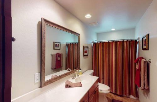 Torreon House | Torreon Cozy Cabin, Decks, BBQ, 4Bedroom, Sleeps 8