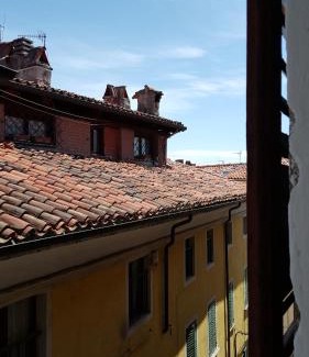 Ivrea Apartment | Torres Rojas Attico