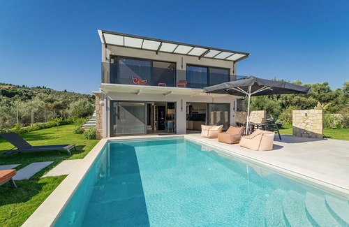 Lygia Villa | Torretta - Harmonia - Three Bedroom Villa, Sleeps 6
