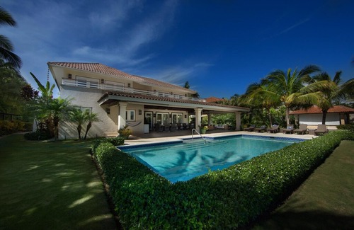 Punta Cana Villa | Tortuga Bay D8 in Punta Cana by Personal Villas - Contemporary Resort Villa, Ideal for Families