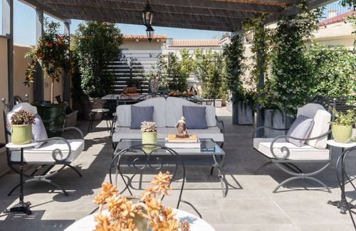Rione XVI Ludovisi Apartment | Toscana 5 - FromHometoRome