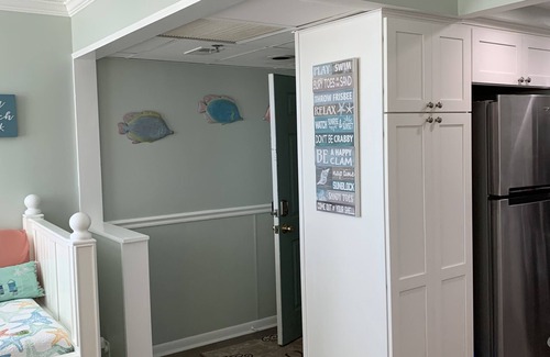 Long Beach Condo | TOTAL BEACH VIBE with additional amenities for that perfect getaway.