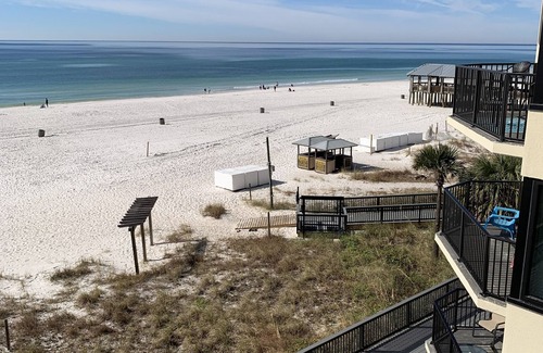 Long Beach Condo | TOTAL BEACH VIBE with additional amenities for that perfect getaway.
