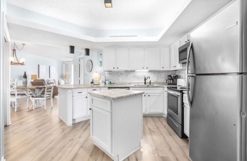 Orange Beach Condo | Totally Beachin - Condo with Stunning Ocean Views