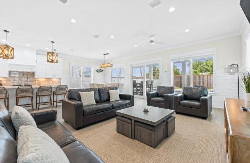 Laguna Beach House | Totally Beachin Family Beach House by Panhandle Getaways