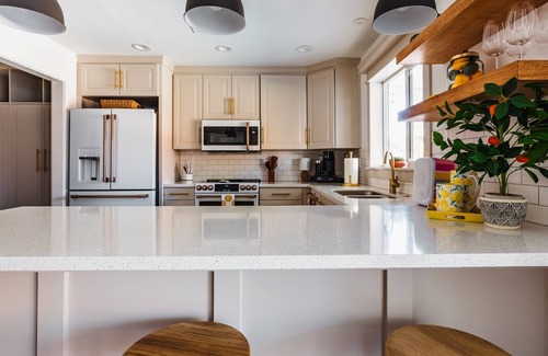Mesa House | Totally Remodeled Jan ‘23 Oasis/Heated Pool/Hot Tub