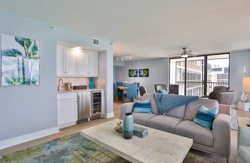 Madeira Beach Condo | Totally Unobscured Views! Upscale Beachfront Accommodations. Heated Pool, Hot Tub. Great Location.