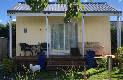 Otematata Bed & Breakfast | Totara Peak Chalet Relax and Unwind in Otematata