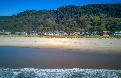 Tierra Del Mar House | Totem House - Meredith Lodging