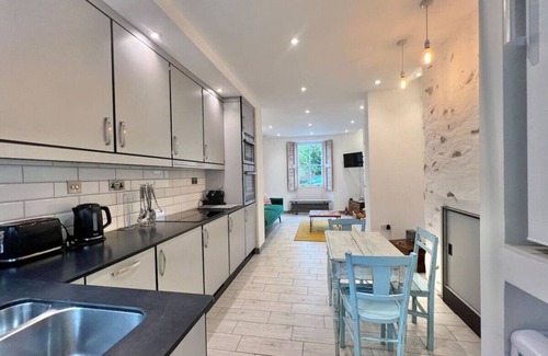 Totnes Apartment | Totnes Centre Charming Flat