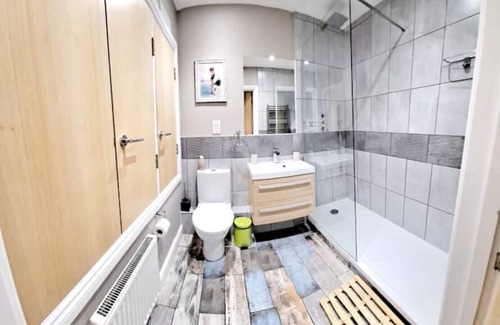 Northumberland Park Apartment | Tottenham Spurs Hideaway