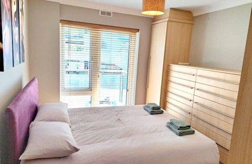 Northumberland Park Apartment | Tottenham Spurs Hideaway
