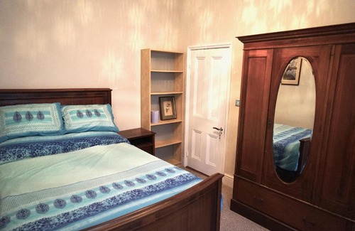 Northumberland Park House | Tottenham Stadium double room