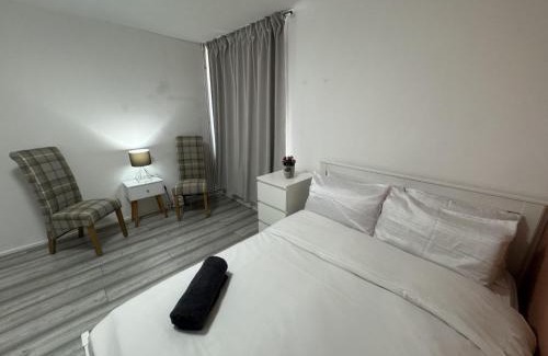 Tottenham Hale House | TOTTENHAM VELVET Suites