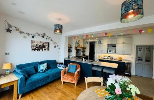 Bristol House | Totterdown's Modern & Vintage inspired Home