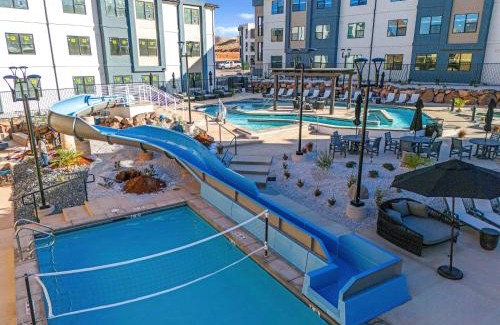 St. George Apartment | Touch of Class - 5BR - Hot Tub & Near Zion
