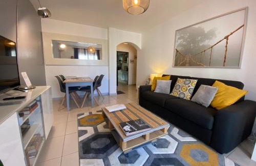 Le Mourillon Apartment | ToulonHost - Le Litardi - Superbe T2 - 2 pas des plages - Clim - Fibre