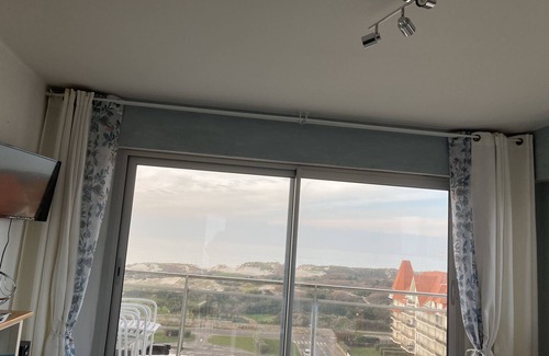 Le Touquet-Paris-Plage Apartment | Touquet, EXCEPTIONAL VIEW FACING THE SEA with terrace, very well placed