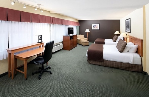 Kalispell Hotel | Tour Around Kalispell! Pool, Near Kalispell Center Mall, FREE Parking Onsite!