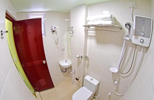 Male House | Tourist Inn