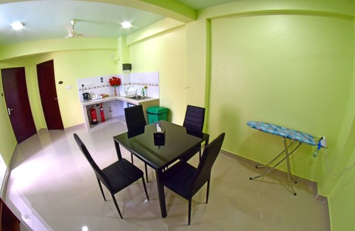 Male House | Tourist Inn
