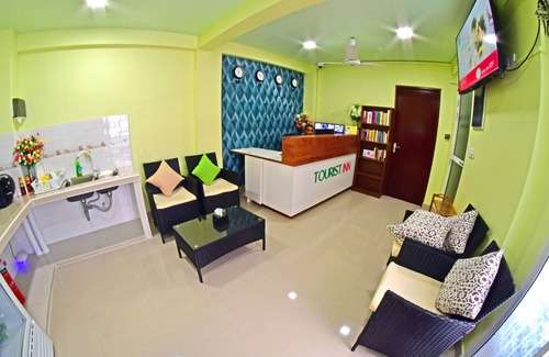 Male House | Tourist Inn