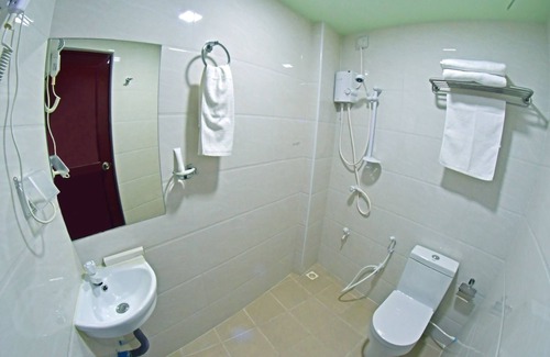 Male House | Tourist Inn