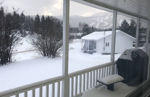L'Anse-Saint-Jean House | Tourist residence l'abris