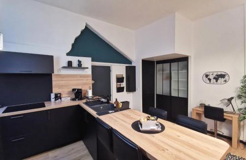 Decre-Cathedrale Apartment | Tout confort proche transport - Au Coin du Château