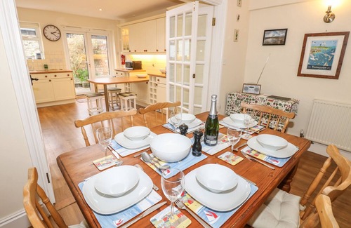 Yarmouth Cottage | Tovah