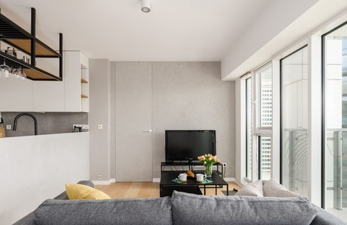 Stare Miasto District Apartment | Towarowa 37 | 14. Floor City View Modern Apartment