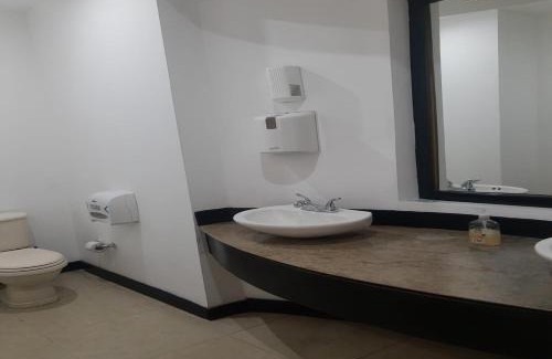 Quinta Paredes Hotel | TOWER - Embajada Americana